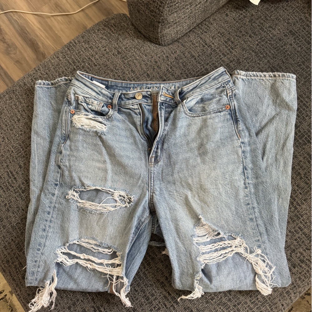 American Eagle Outfitters Light Blue Relaxed Jeans